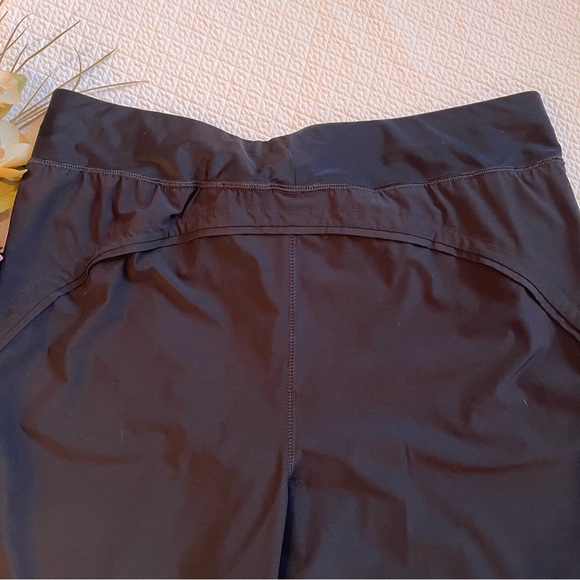 Lands’ End Black 9” Board Shorts with Panty Swim Shorts Size 14 - Picture 7 of 9